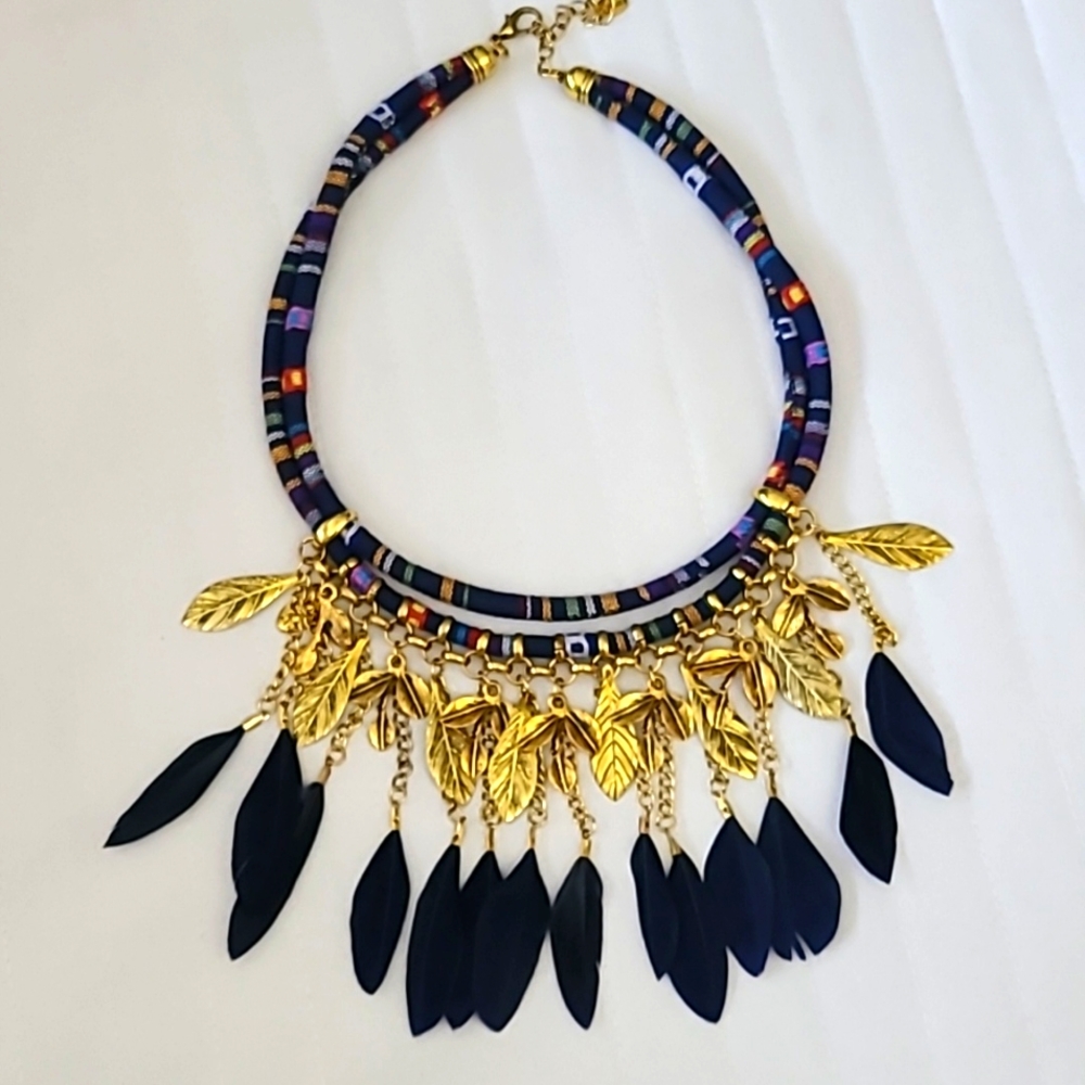 Choker necklace fabric feathers